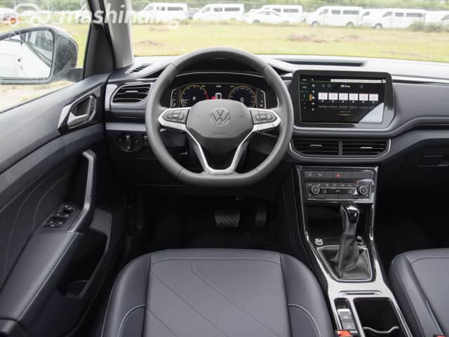 Volkswagen Tharu XR 1.5 AT