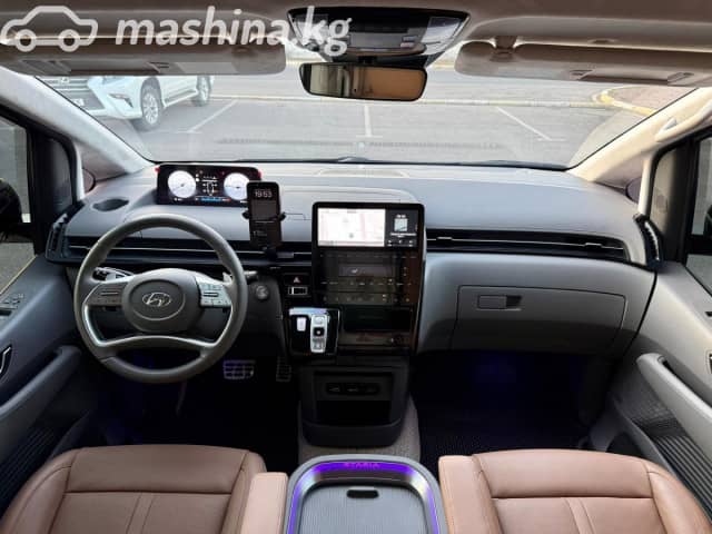 Hyundai Staria 3.5 AT