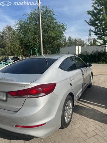 Hyundai Avante VI 1.6d AMT