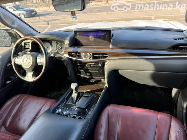 Lexus LX III Рестайлинг 2 570 5.7 AT 4WD