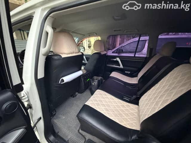 Toyota Land Cruiser 200 Series Рестайлинг 1 4.6 AT 4WD