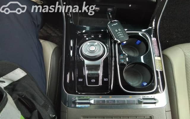 Kia Carnival IV 2.2d AT
