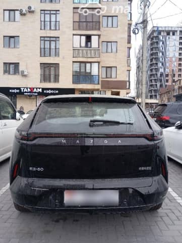 Mazda EZ-60 1.5hyb AT