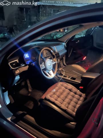 Kia K5 II 2.0 AT