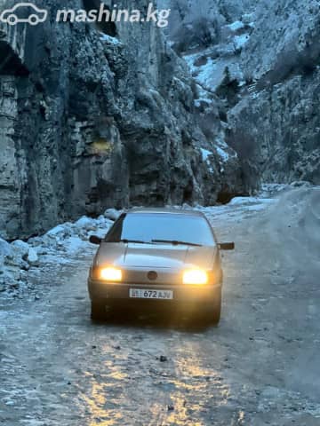 Volkswagen Passat B3 1.8 MT