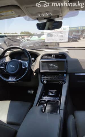 Jaguar F-Pace I 2.0 AT 4WD