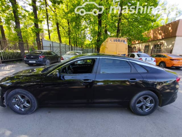Kia K5 III 1.6 AT
