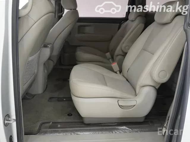 Kia Carnival III 2.2d AT