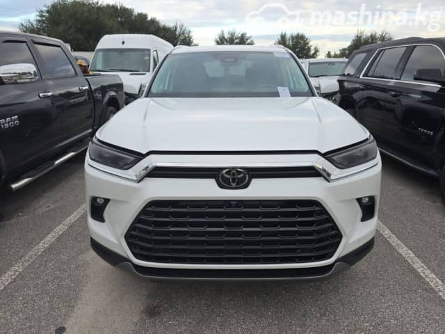 Toyota Grand Highlander 2.5hyb CVT 4WD