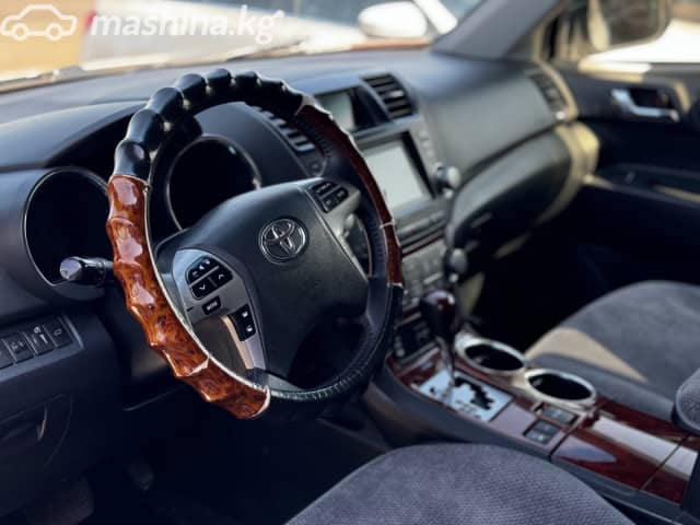 Toyota Highlander II (U40) Рестайлинг 3.5 AT 4WD