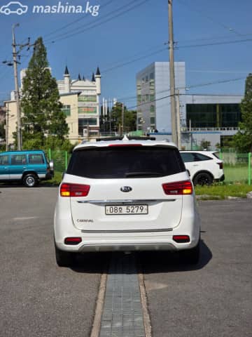 Kia Carnival III 2.2d AT