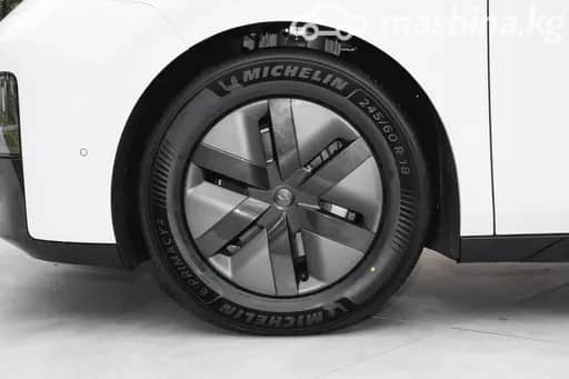 LiXiang Mega 102.7 kWh Electro AT 4WD