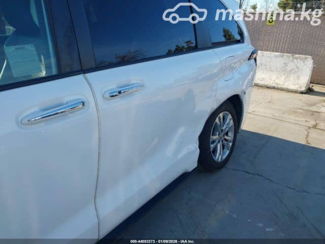 Toyota Sienna IV 2.5hyb AT 4WD