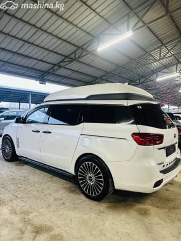Kia Carnival III 2.2d AT