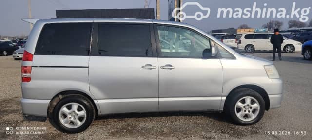 Toyota Noah I (R60) 2.0 AT