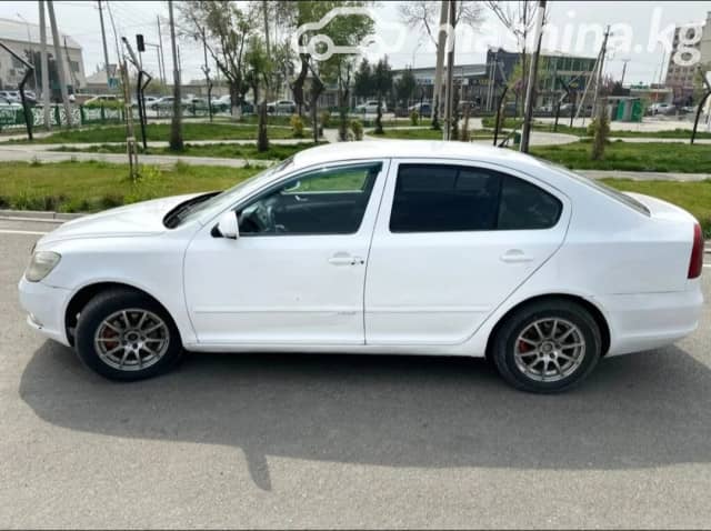 Skoda Octavia II (A5) Рестайлинг 1.6 MT