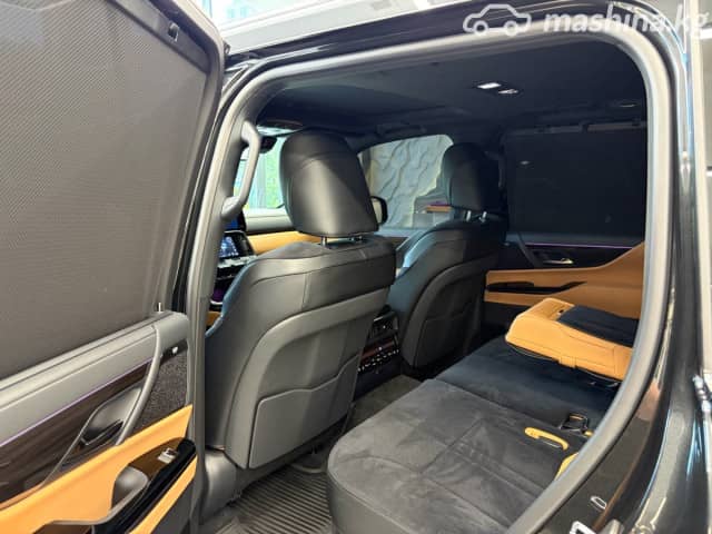 Lexus LX IV 700h 3.5hyb AT 4WD