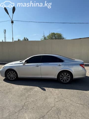 Lexus ES V