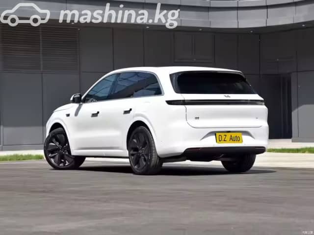 LiXiang L6 1.5hyb AT 4WD