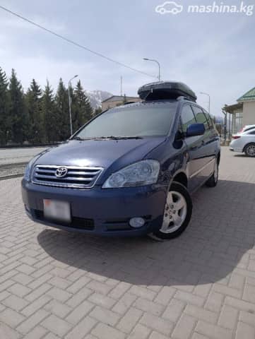 Toyota Avensis Verso 2.0 MT