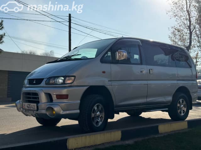 Mitsubishi Delica IV 3.0 AT 4WD