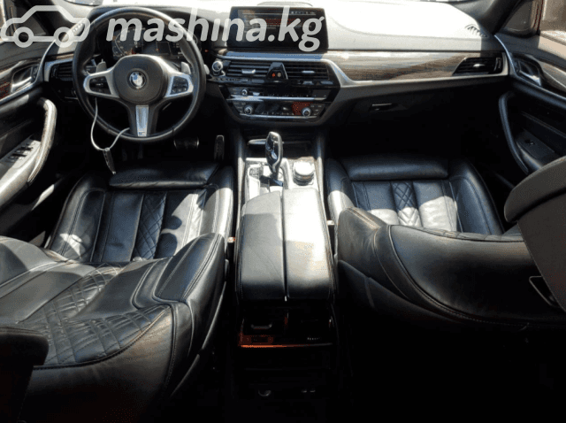 BMW 5 серии VII (G30/G31) M550i xDrive 4.4 AT 4WD