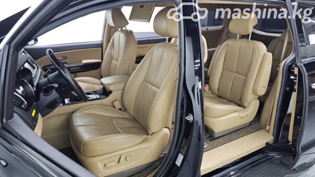 Kia Carnival III 2.2d AT