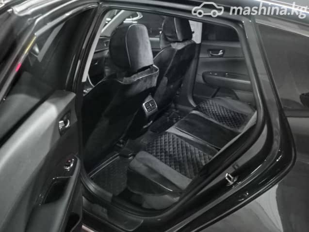 Kia K5 II 2.0 AT