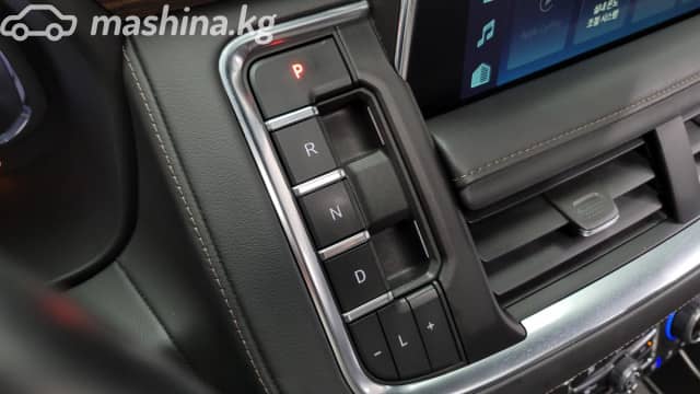 Chevrolet Tahoe V 6.2 AT 4WD