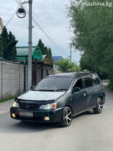 Toyota Gaia 2.0 AT