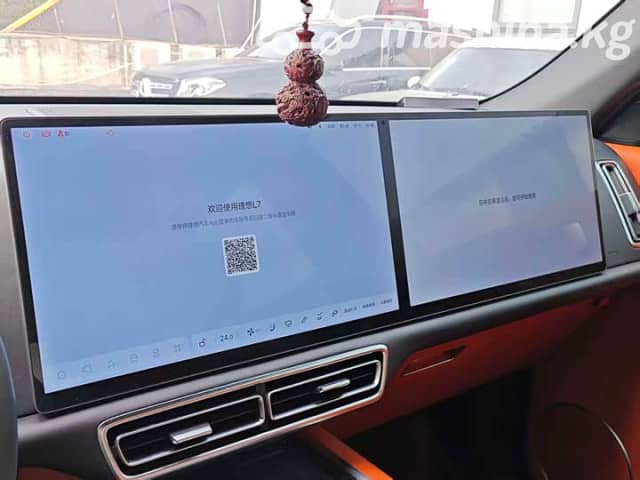 LiXiang L7 Рестайлинг 1.5hyb AT 4WD