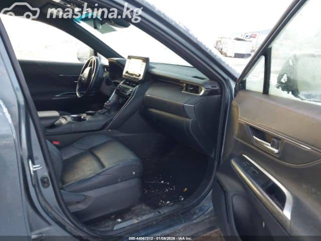Toyota Venza II 2.5hyb CVT 4WD