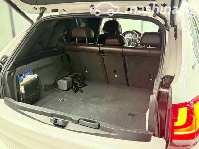BMW X5 III (F15) 40e 2.0hyb AT 4WD