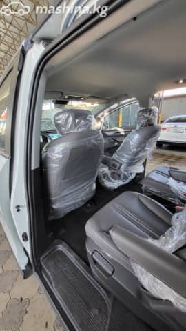 Maxus MIFA 9 90 kWh Electro AT