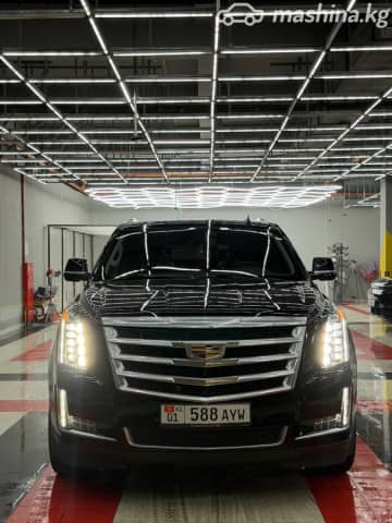 Cadillac Escalade IV 6.2 AT 4WD