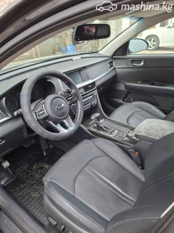 Kia K5 II 2.0 AT