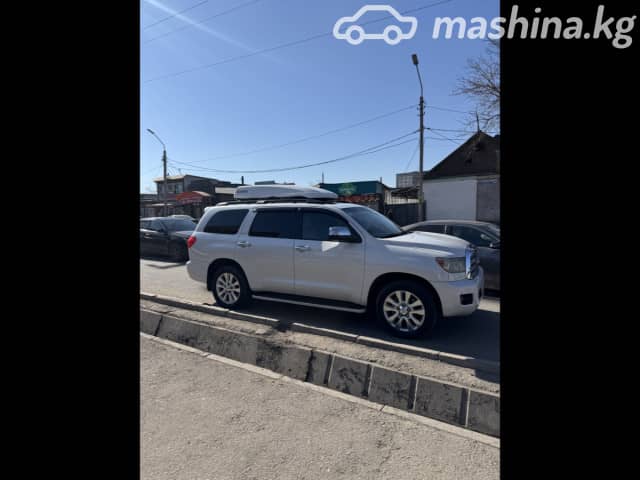 Toyota Sequoia II 5.7 AT 4WD