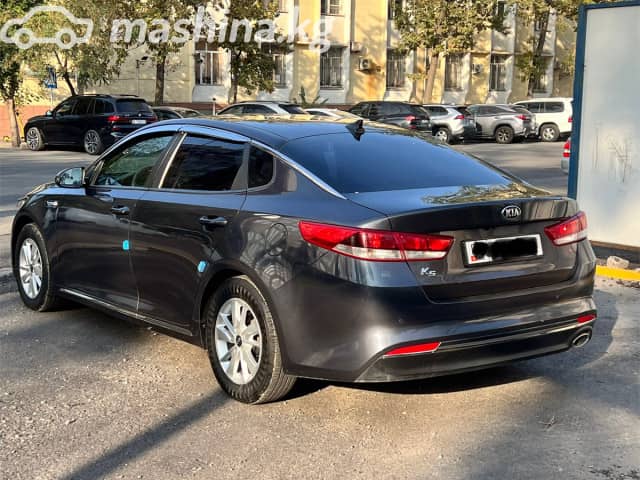 Kia K5 II 2.0 AT