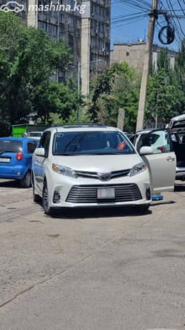 Toyota Sienna III Рестайлинг 2 3.5 AT