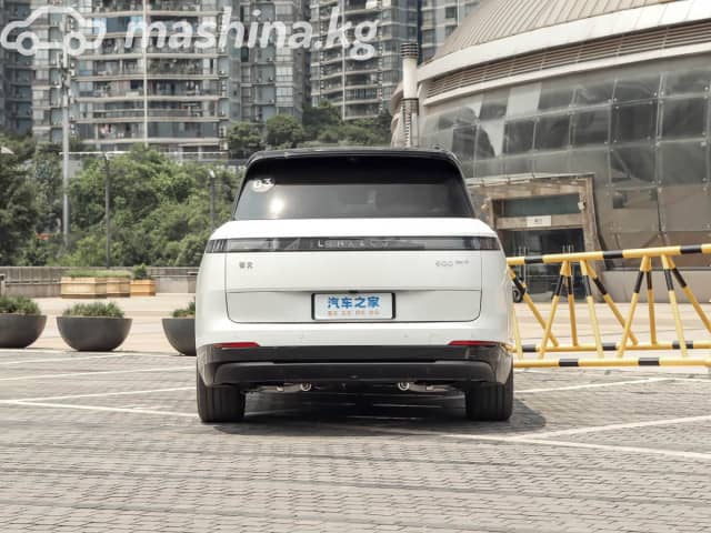 Lynk & Co 900 1.5hyb AT 4WD