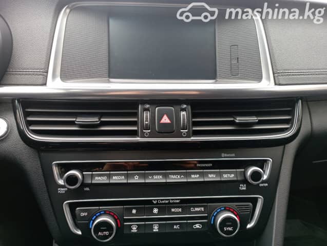 Kia K5 II 2.0 AT