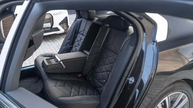 BMW 7 серии VII (G70) 740i 3.0 AT 4WD