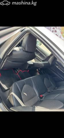 Toyota Camry VIII (XV70) 2.5 AT