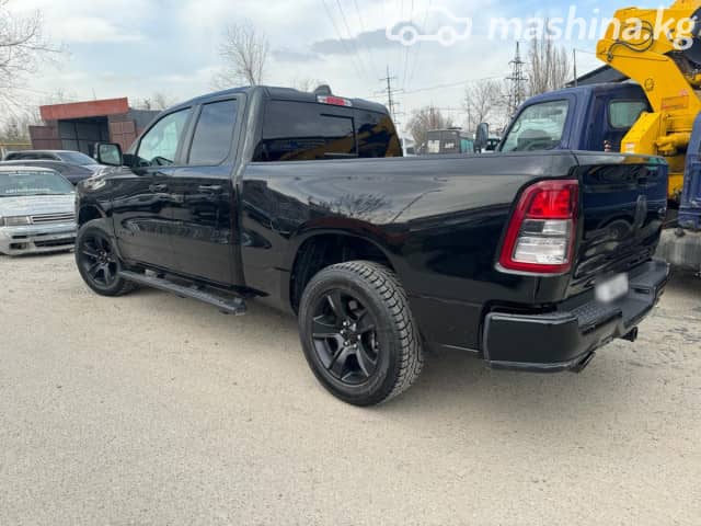 RAM 1500 V Quad Cab 5.7 AT 4WD