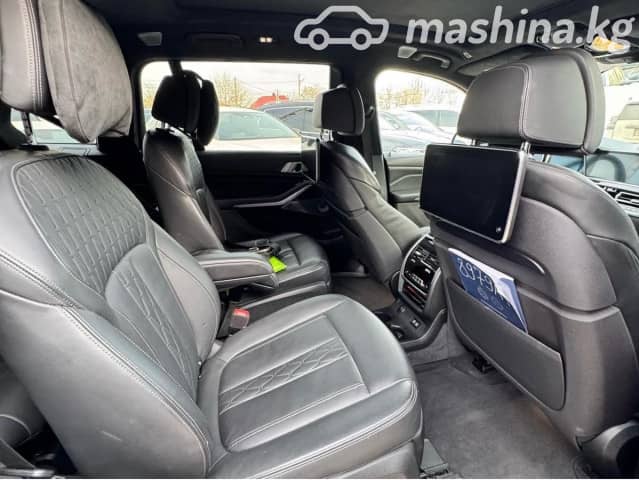BMW X7 I (G07) 50i 4.4 AT 4WD