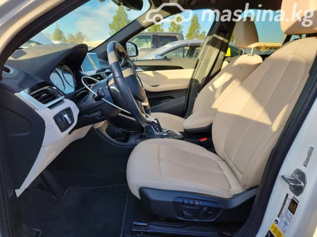 BMW X1 II (F48) Рестайлинг 28i xDrive 2.0 AT 4WD