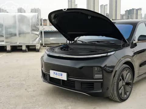 LiXiang L9 Рестайлинг 1.5hyb AT 4WD