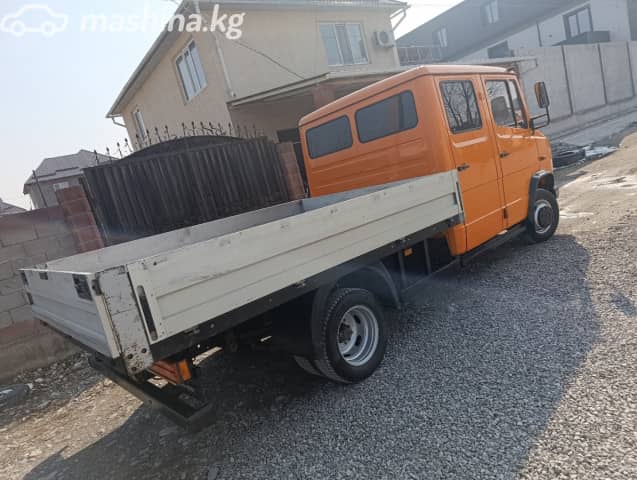Mercedes-Benz Vario