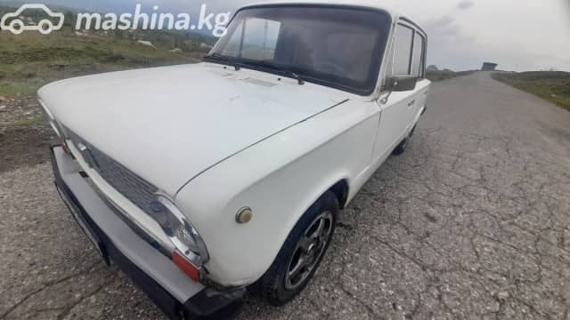 ВАЗ (Lada) 2101 21011 1.3 MT
