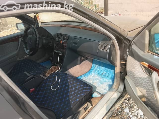 Mercedes-Benz C-Класс I (W202) 220 2.2 MT